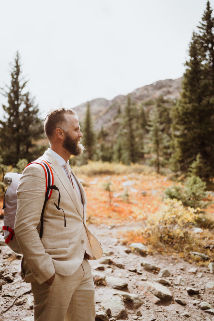 How to elope in Buena Vista. Couple eloping in buena vista, colorado. They spent the day hiking, reading vows at an alpine lake, and having a first look along the river. They had their ceremony at the collegiate peaks with family and friends. An adventure elopement in buena vista up cottonwood pass. 