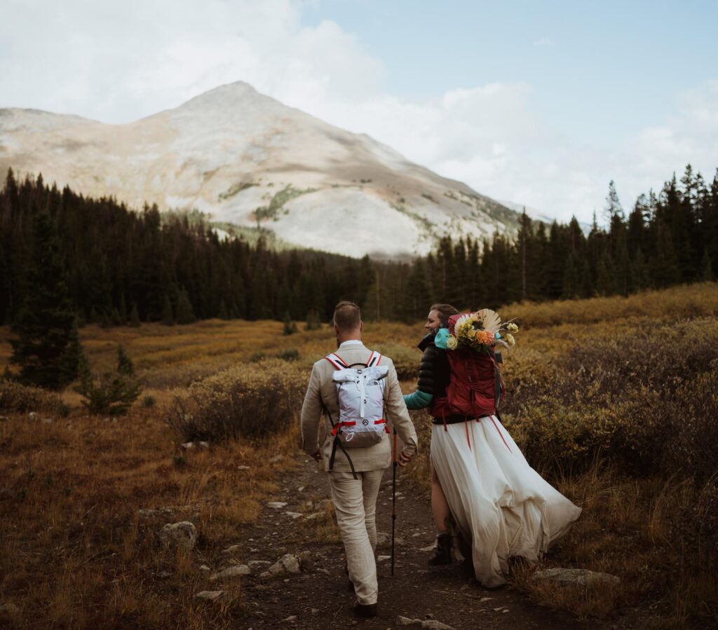 adventure elopement in buena vista. how to plan your ultimate full day elopement in Colorado's mountain towns.