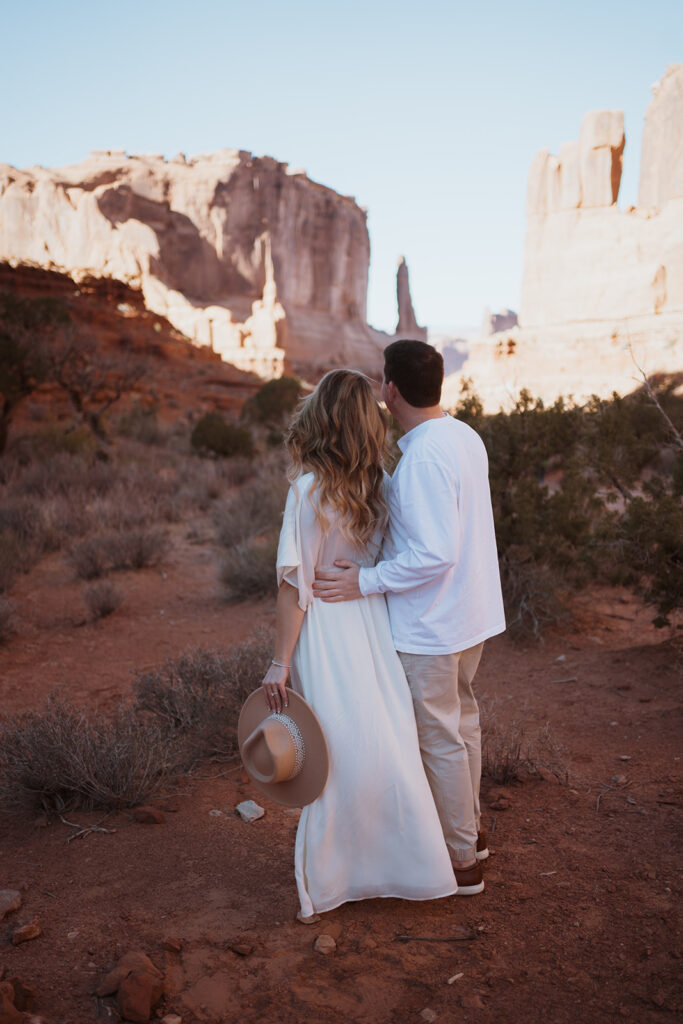 How to plan your Moab elopement. Adventure elopement in Moab in November. Spring and Fall Moab elopements. Planning a desert elopement. How to elope in Moab. How to elope in the desert. Utah elopement. Eloping in Utah.