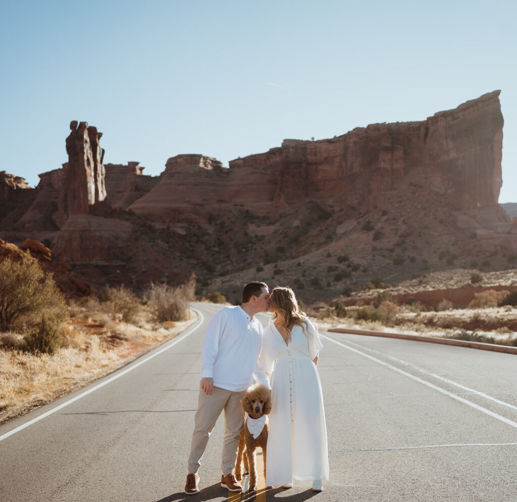 Arches National Park elopement inspiration! The best locations to elope at in the Moab Utah desert. 
